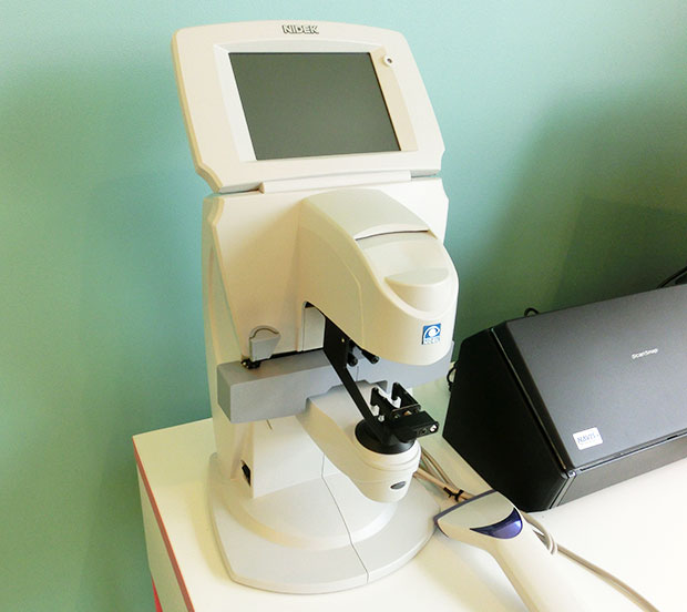 レンズメーター